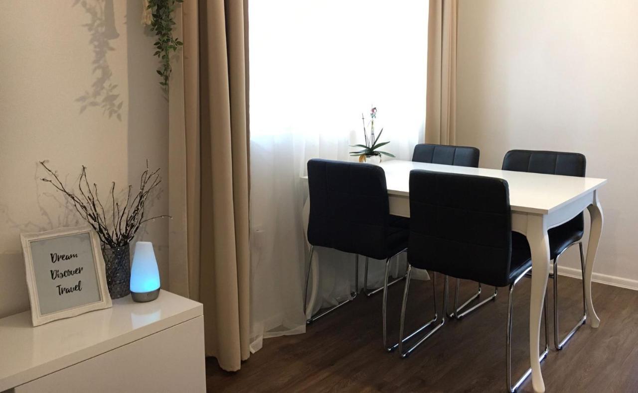 Cozy And Charming Apt. Sarajevo Appartement Buitenkant foto