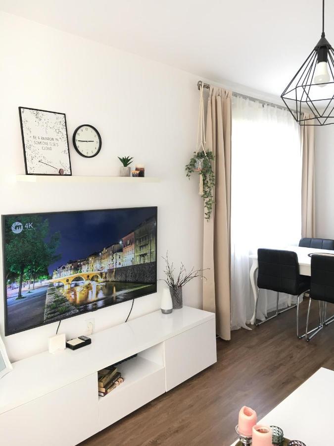 Cozy And Charming Apt. Sarajevo Appartement Buitenkant foto